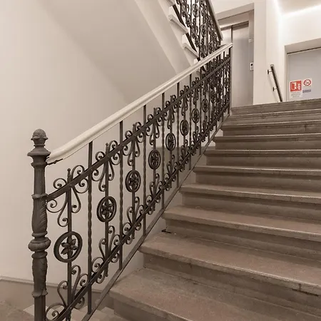 Centro I Belvedere 2 公寓 的里雅斯特